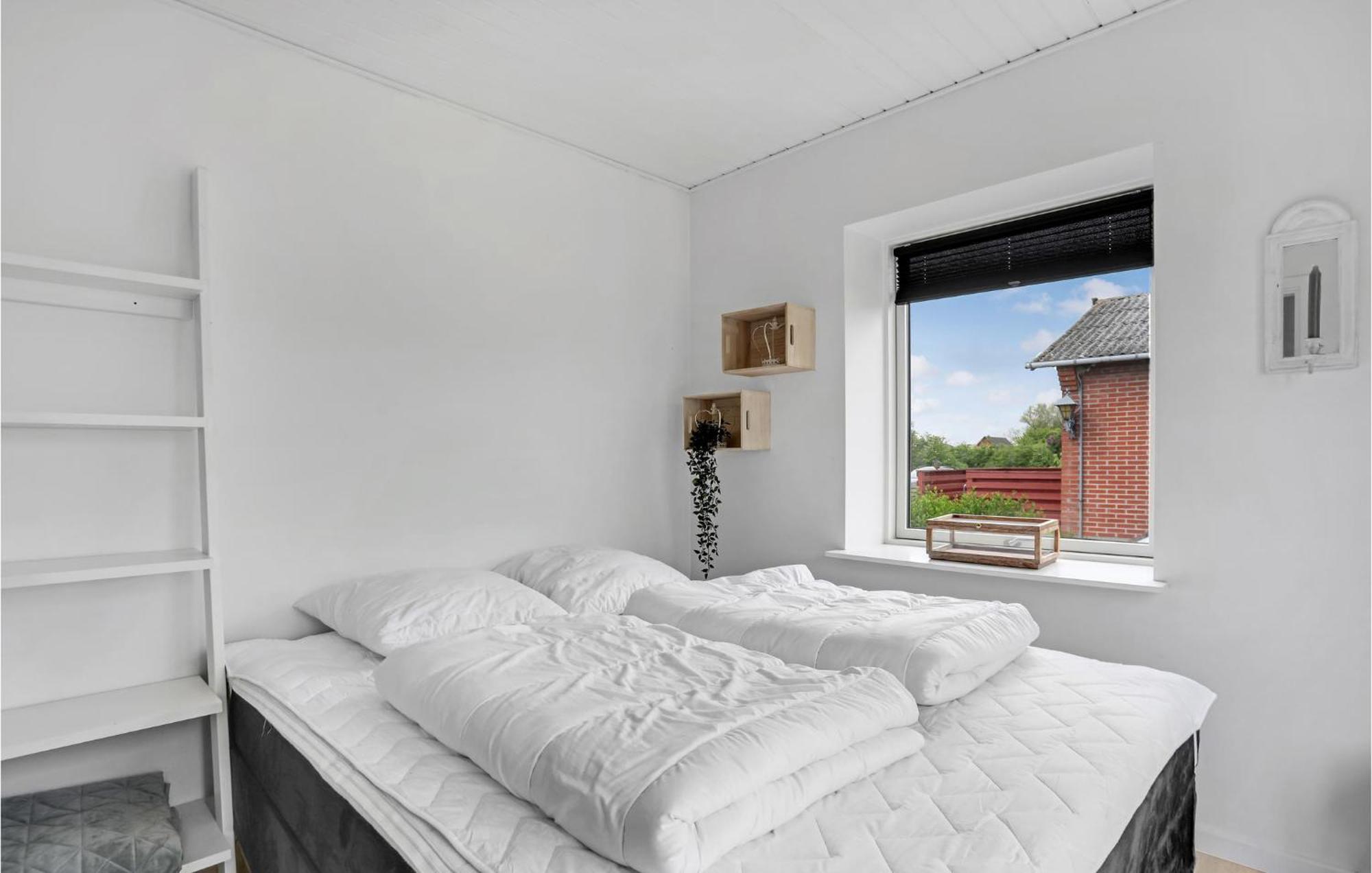 Beautiful Home In Ronne With House A Panoramic View エクステリア 写真